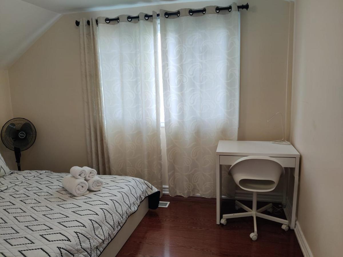 Spacious Mbr Near Kennedy Subway & Go Toronto Luaran gambar