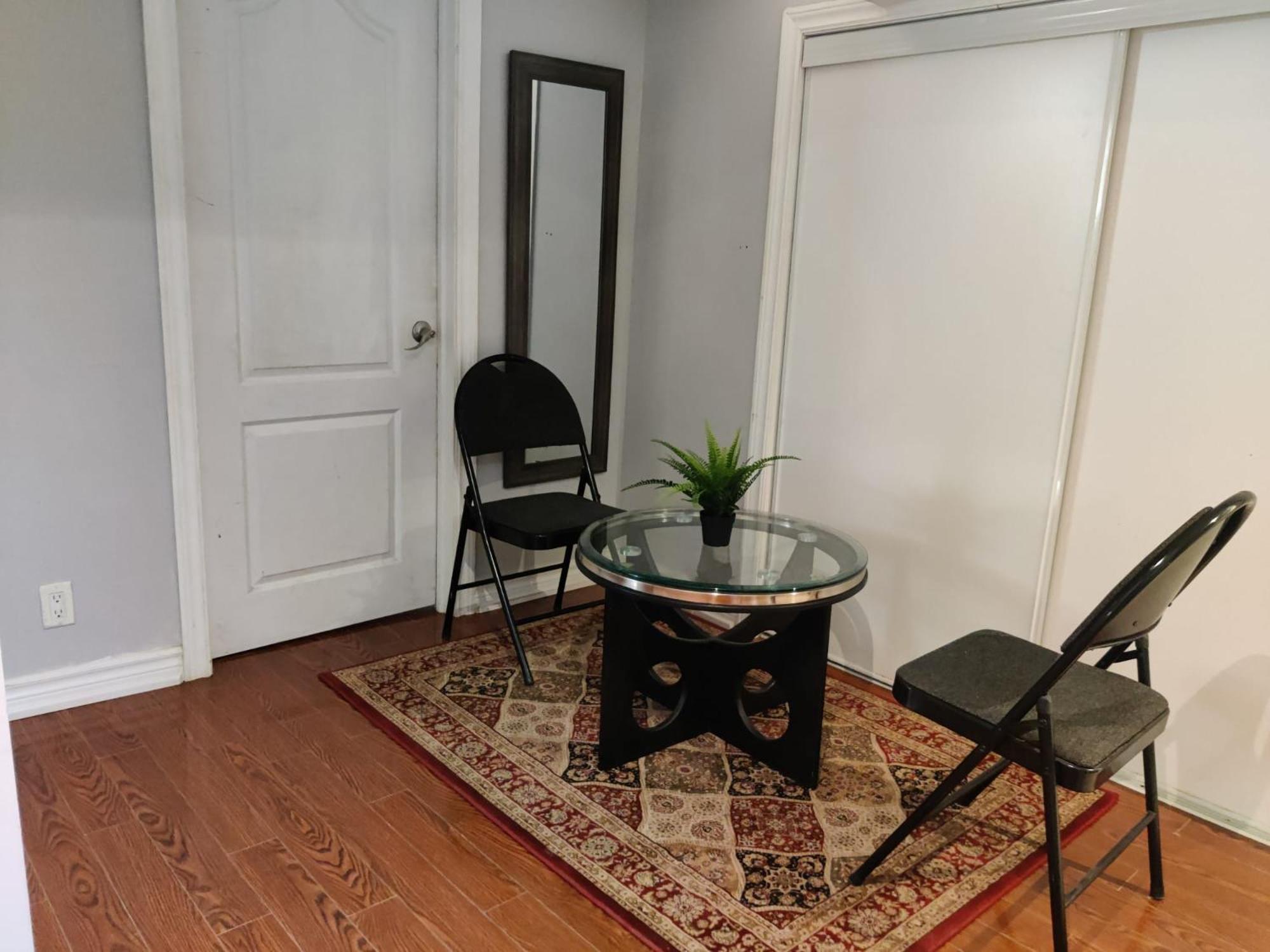 Spacious Mbr Near Kennedy Subway & Go Toronto Luaran gambar