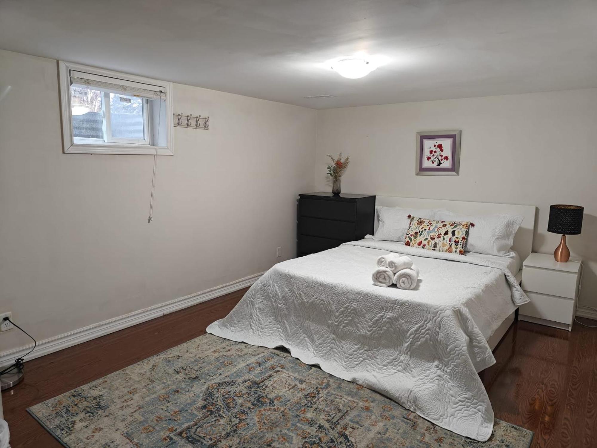 Spacious Mbr Near Kennedy Subway & Go Toronto Luaran gambar