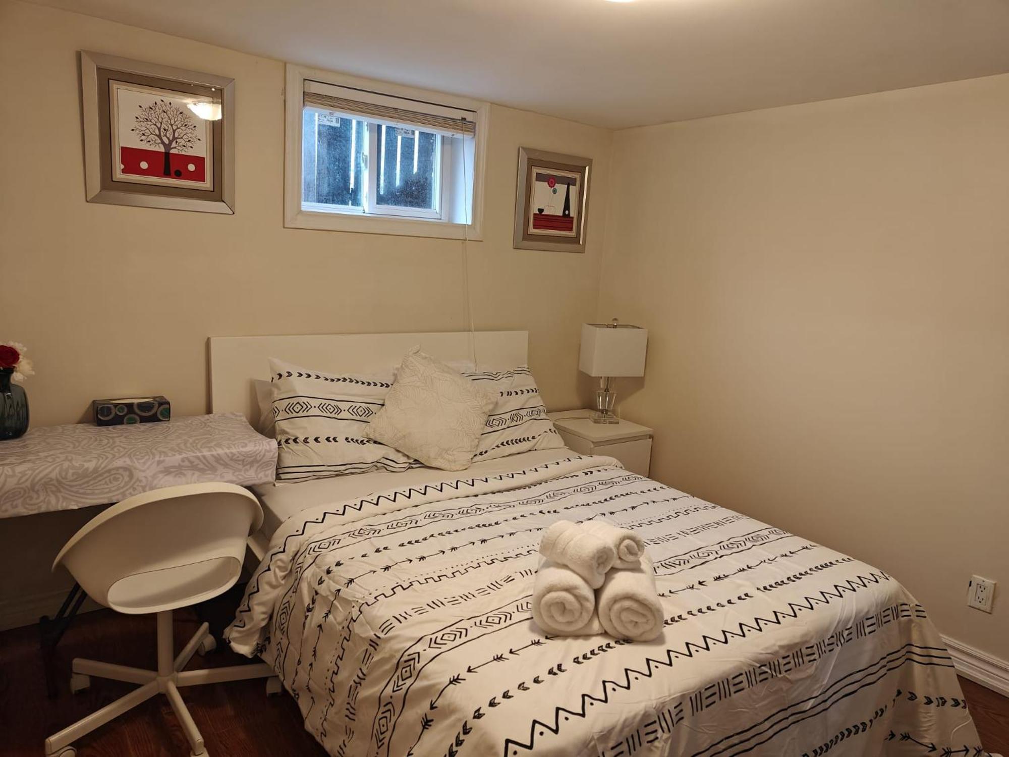 Spacious Mbr Near Kennedy Subway & Go Toronto Luaran gambar