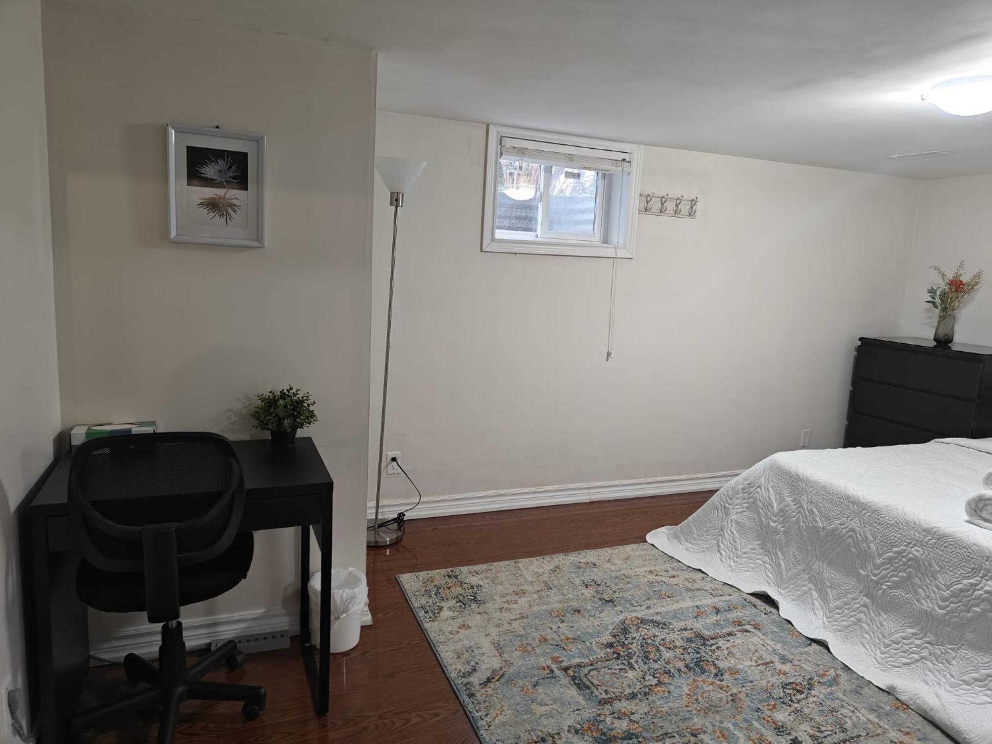 Spacious Mbr Near Kennedy Subway & Go Toronto Luaran gambar