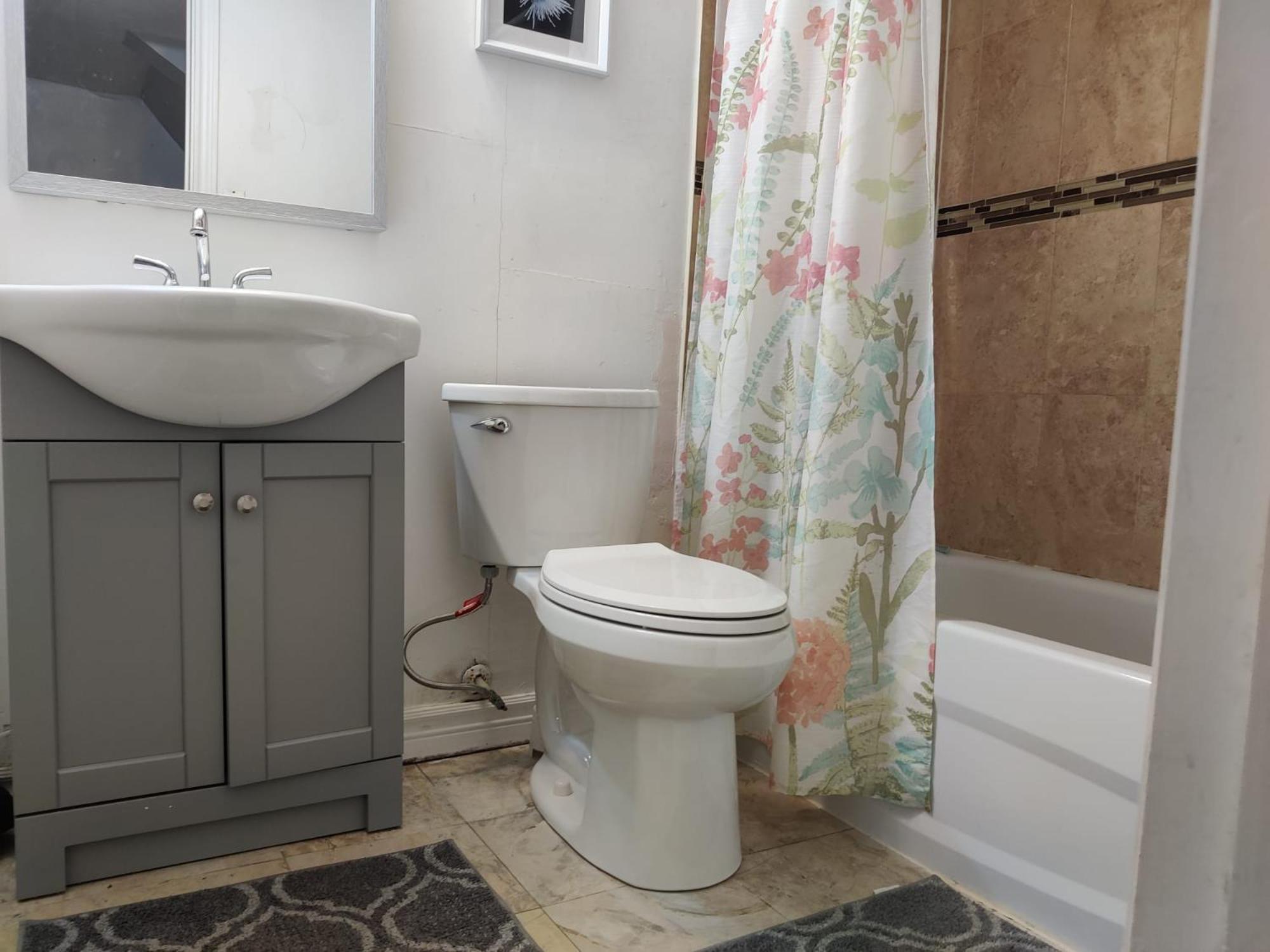 Spacious Mbr Near Kennedy Subway & Go Toronto Luaran gambar