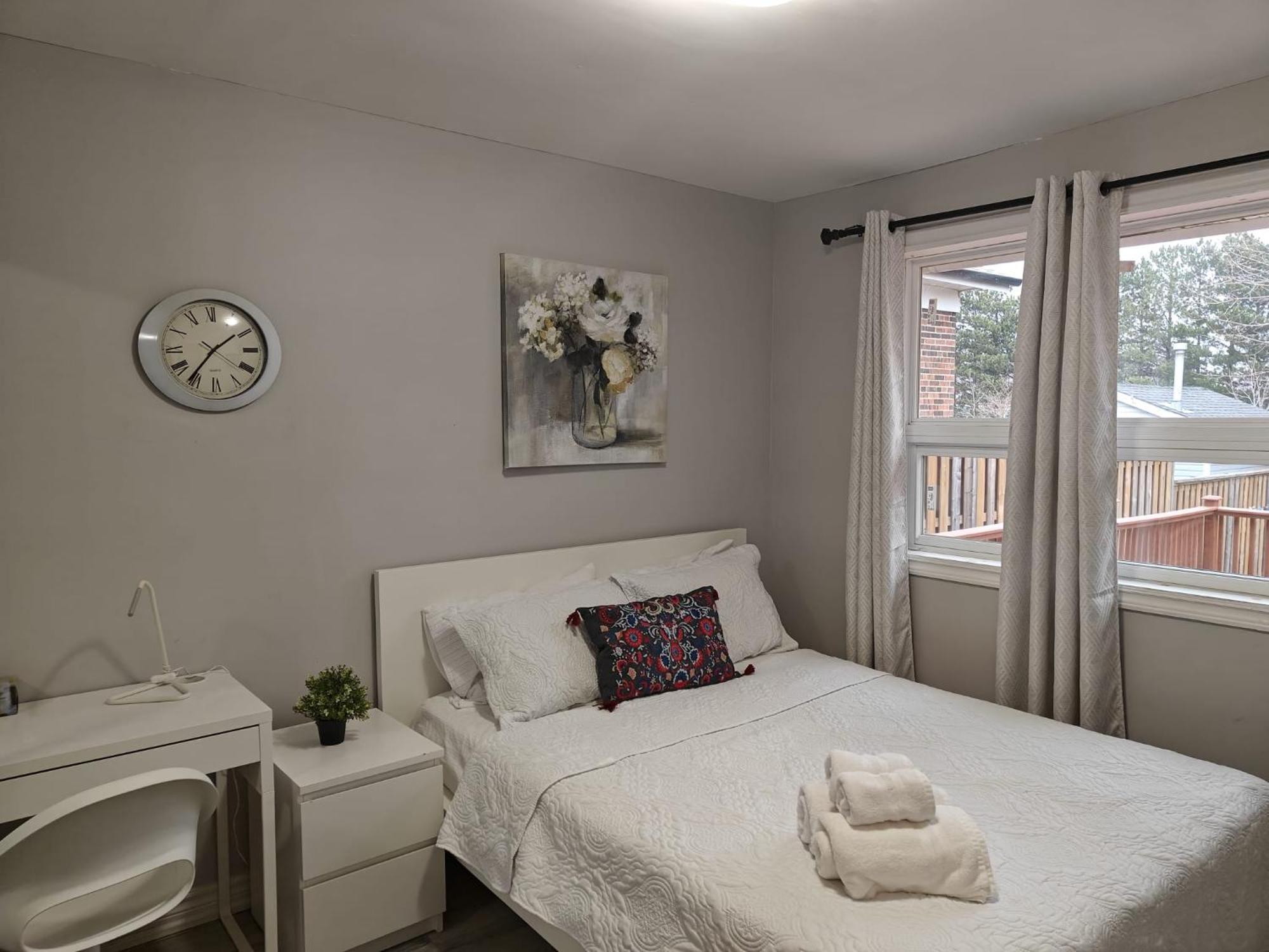 Spacious Mbr Near Kennedy Subway & Go Toronto Luaran gambar