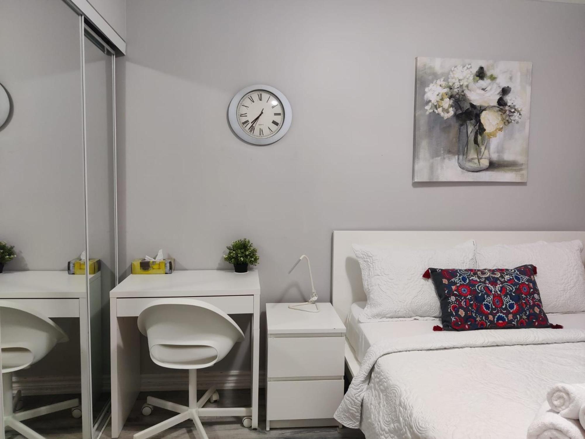 Spacious Mbr Near Kennedy Subway & Go Toronto Luaran gambar