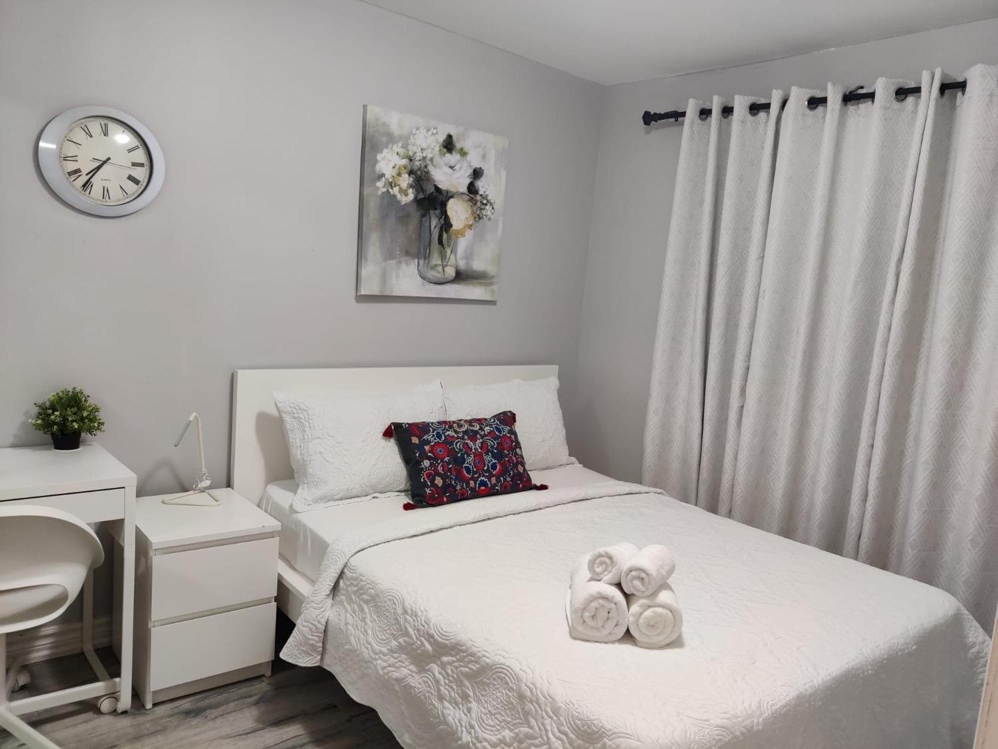 Spacious Mbr Near Kennedy Subway & Go Toronto Luaran gambar