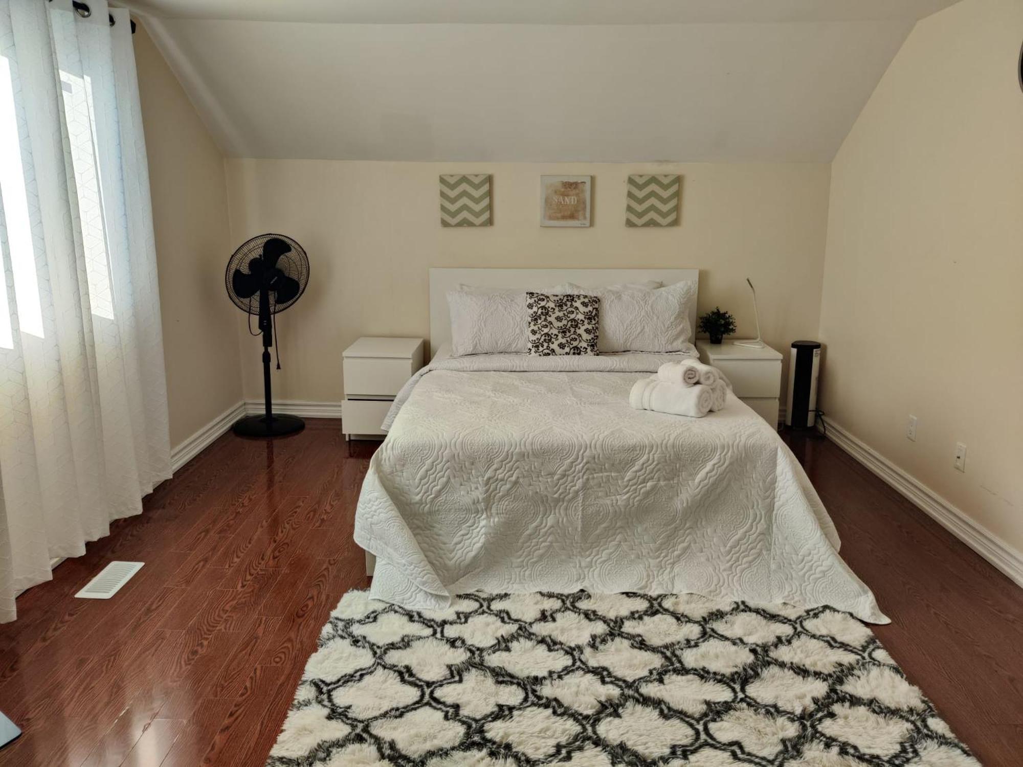 Spacious Mbr Near Kennedy Subway & Go Toronto Luaran gambar